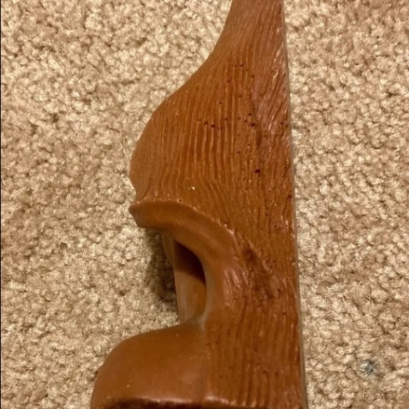 Price Drop. 2 Hawaiian Souvenir Figurines Poly Art Busts Vintage and Unique. - Picture 4 of 8